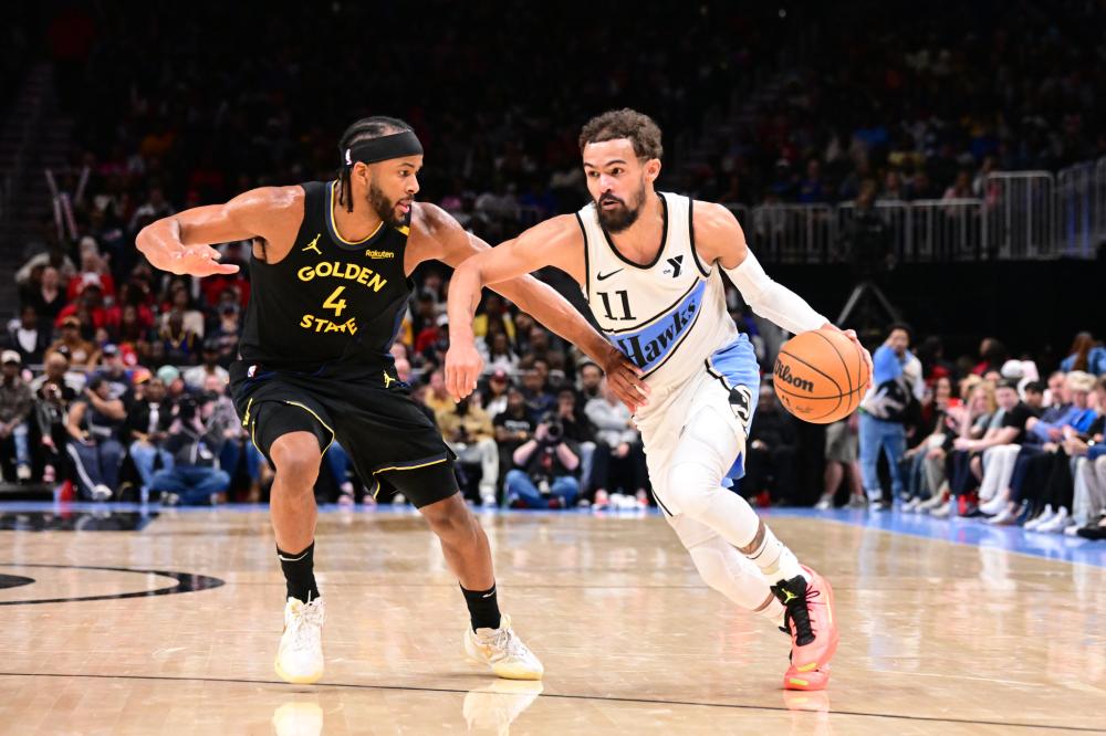 这背后有三 这背后有三